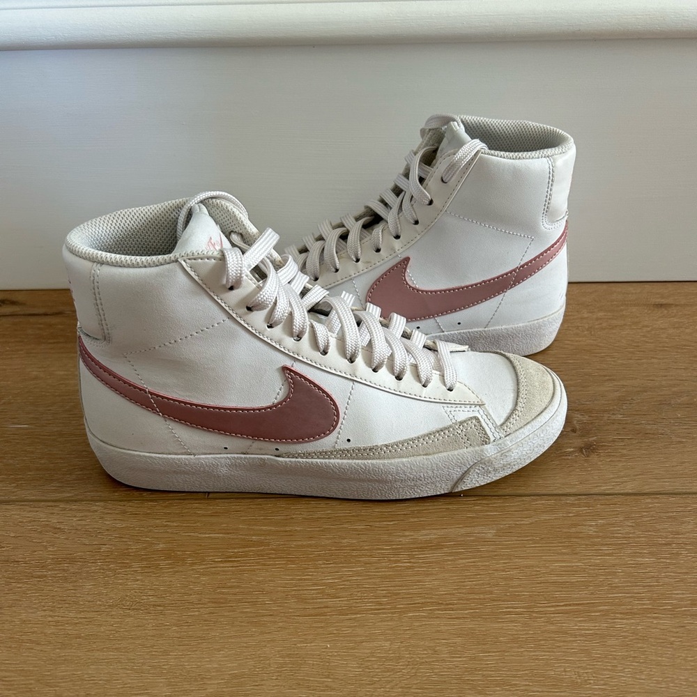 Nike Blazers - Youth 6.5